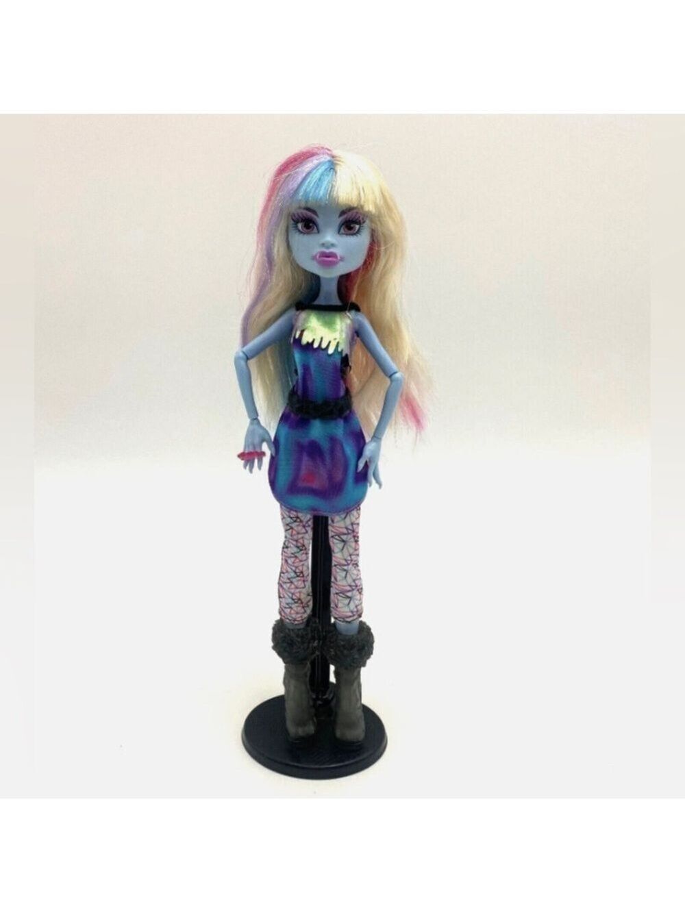 Monster High Abbey Bominable Picture Day Doll 2010 with Accessories